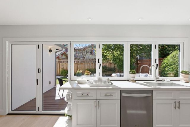 571 Anza Street, Mountain View, CA 94041