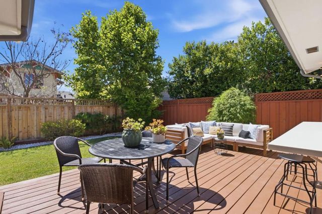 571 Anza Street, Mountain View, CA 94041