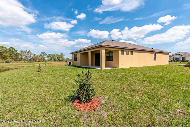 1863 Farmhouse Road SE, Palm Bay, FL 32909