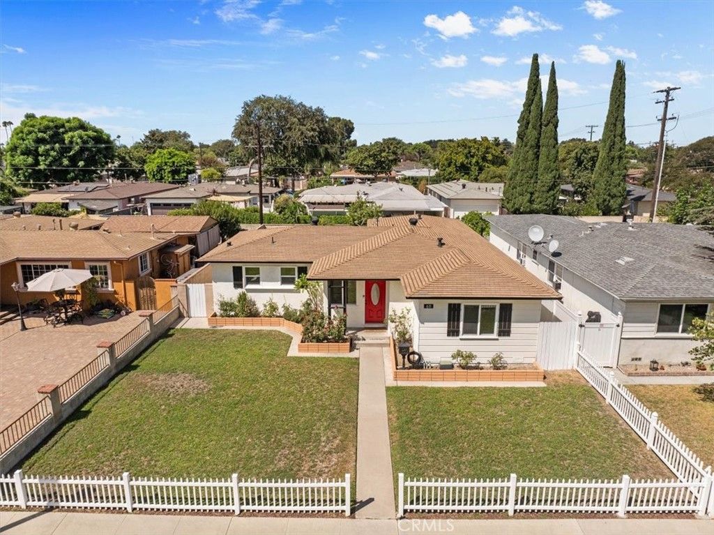 611 S Pine, Anaheim, CA 92805 — exterior