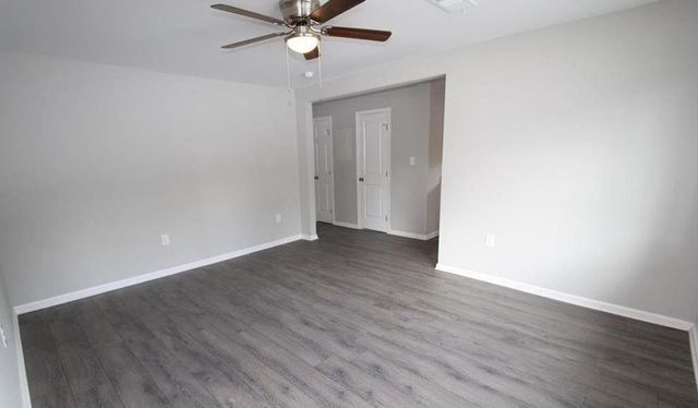 6696 Mableton Parkway SE, Mableton, GA 30126
