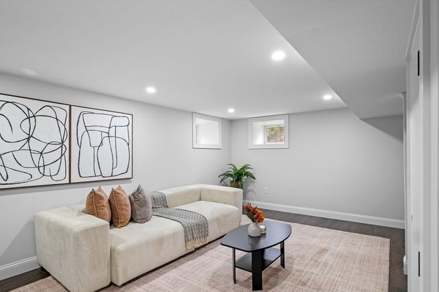 95 Greenwood Avenue, Wakefield, MA 01880
