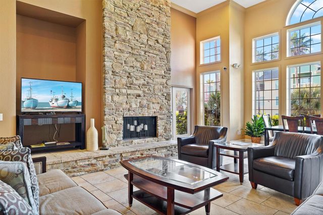 7000 Seawall Boulevard 1112, Galveston, TX 77551