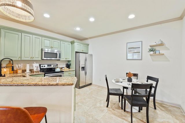 7000 Seawall Boulevard 1112, Galveston, TX 77551