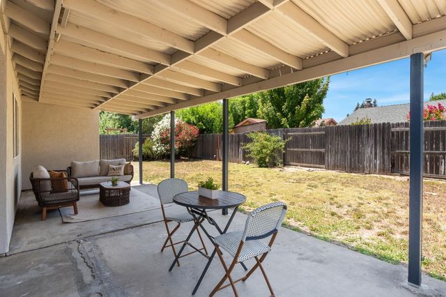 3908 Westporter Dr, Sacramento, CA 95826