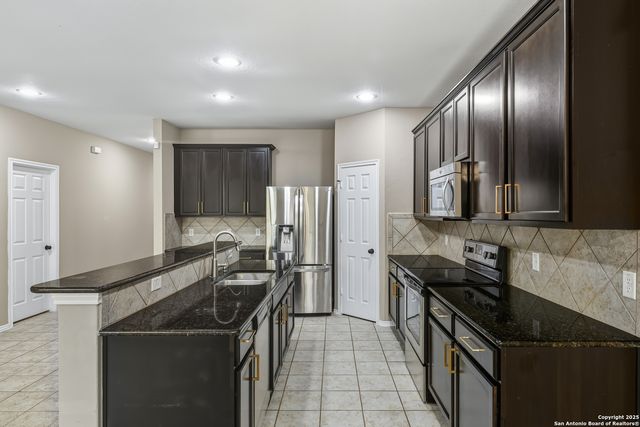 8218 Rustic Terrace, San Antonio, TX 78249