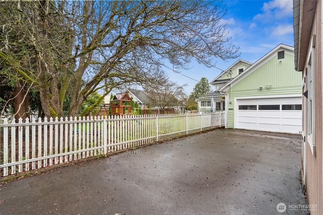 914 F Street, Centralia, WA 98531