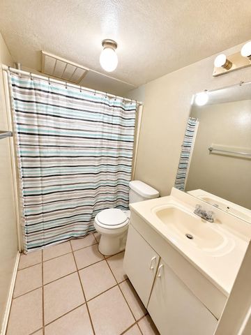 4714 Oleander Street D, Bacliff, TX 77518