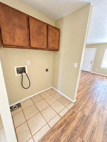 4714 Oleander Street D, Bacliff, TX 77518