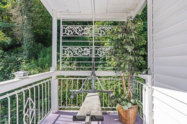 2519 Warsaw Avenue, Cincinnati, OH 45204