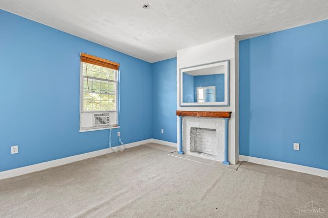 2519 Warsaw Avenue, Cincinnati, OH 45204