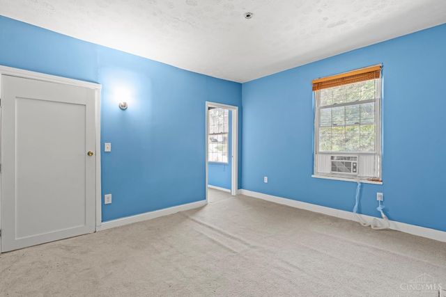 2519 Warsaw Avenue, Cincinnati, OH 45204