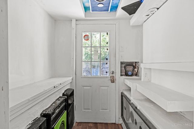 2519 Warsaw Avenue, Cincinnati, OH 45204