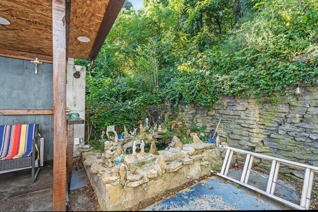 2519 Warsaw Avenue, Cincinnati, OH 45204