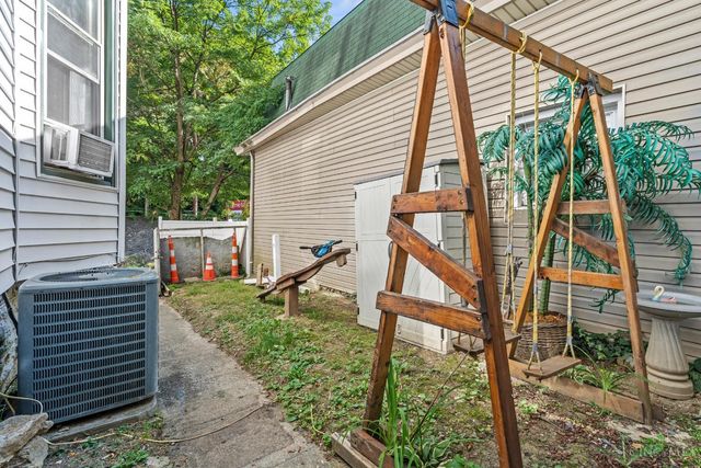 2519 Warsaw Avenue, Cincinnati, OH 45204