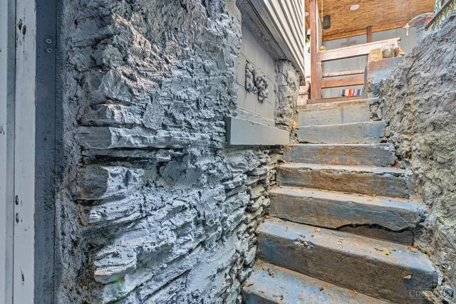 2519 Warsaw Avenue, Cincinnati, OH 45204