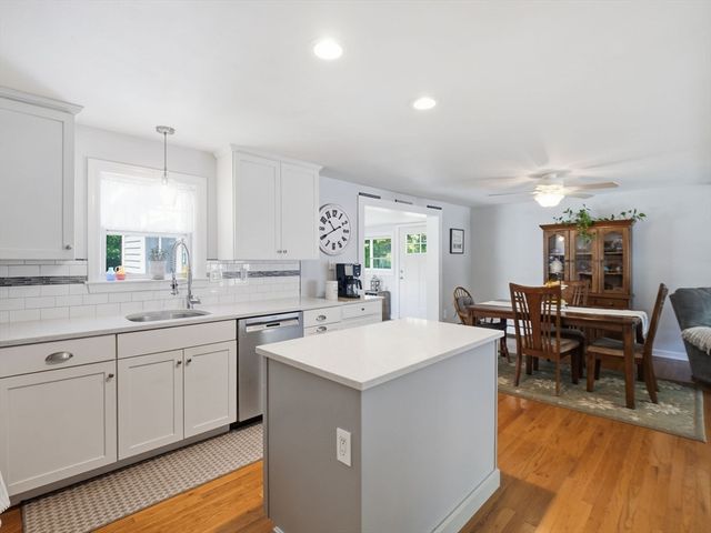 96 Swan Ave, Fitchburg, MA 01420