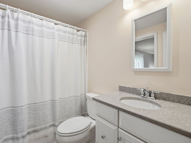 96 Swan Ave, Fitchburg, MA 01420
