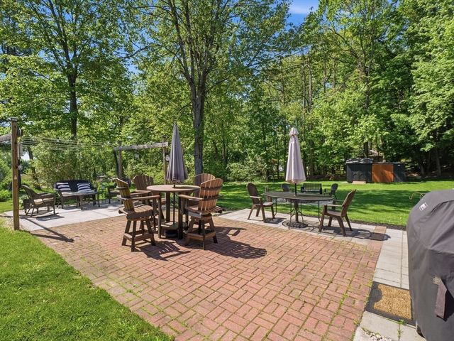 96 Swan Ave, Fitchburg, MA 01420