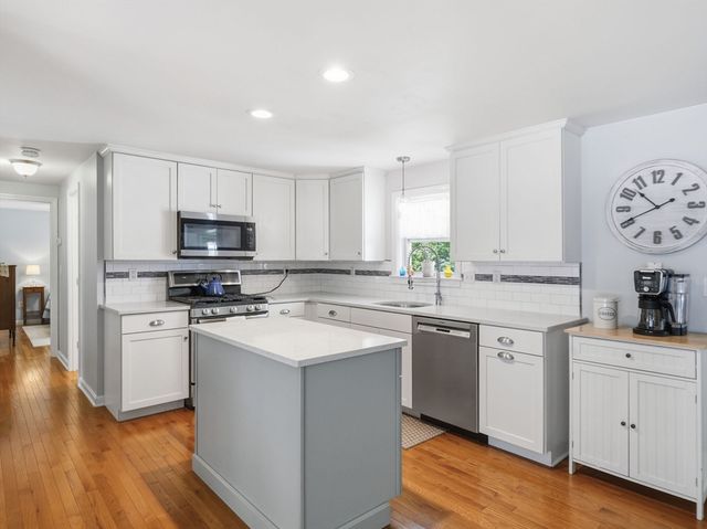 96 Swan Ave, Fitchburg, MA 01420