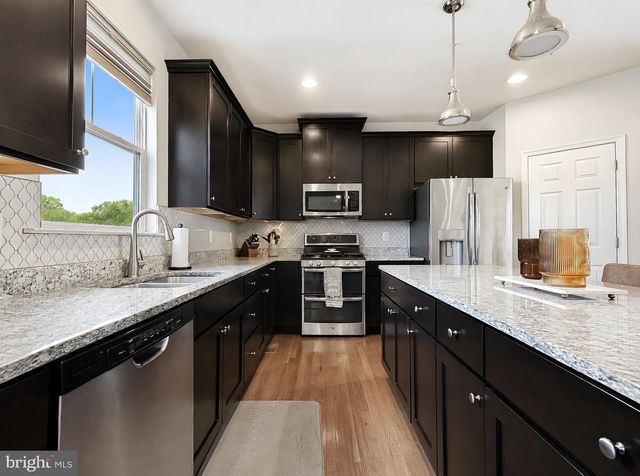 45242 WOODHAVEN DR, California, MD 20619