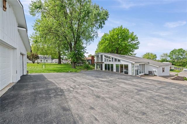 2509 S 53rd Street, Kansas City, KS 66106
