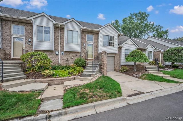 30881 Lee Frank Lane, Madison Heights, MI 48071