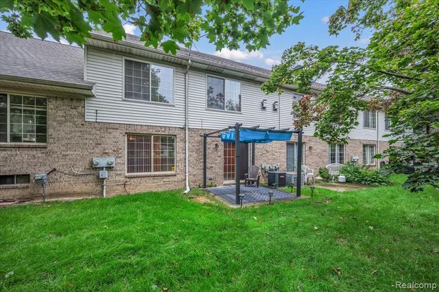 30881 Lee Frank Lane, Madison Heights, MI 48071