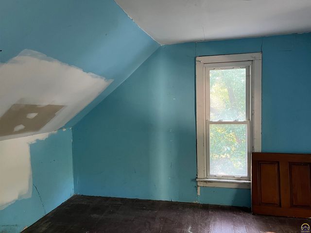 801 W 7th Ave, Emporia, KS 66801