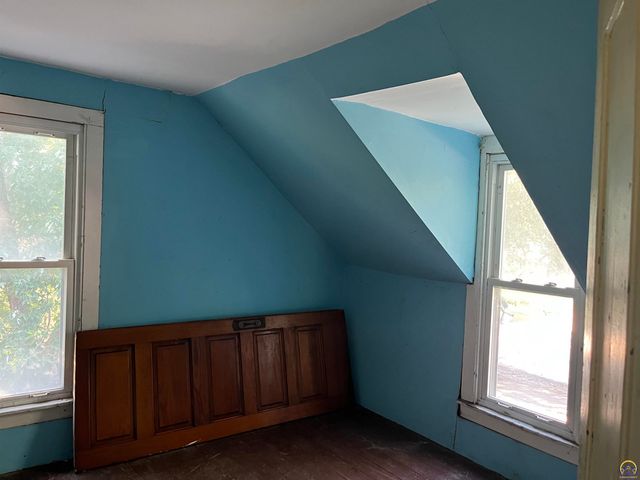 801 W 7th Ave, Emporia, KS 66801