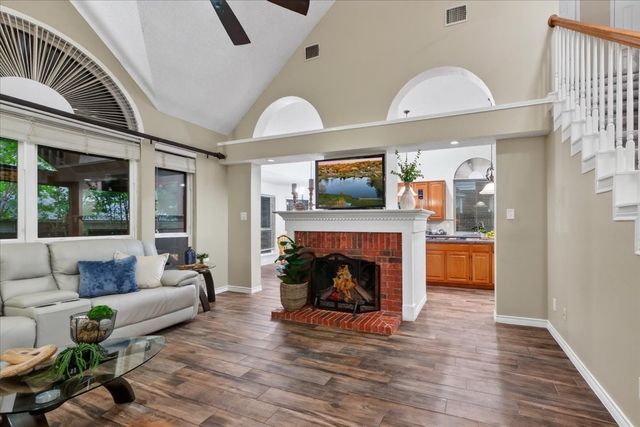 4016 Stone Brooke Drive, Grapevine, TX 76051