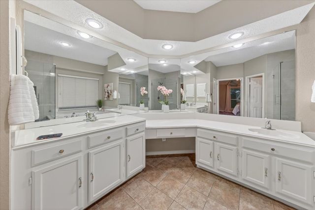 4016 Stone Brooke Drive, Grapevine, TX 76051