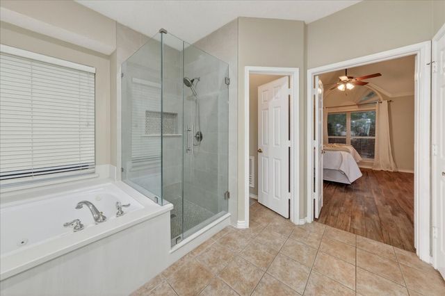 4016 Stone Brooke Drive, Grapevine, TX 76051