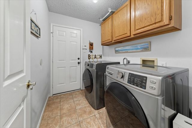 4016 Stone Brooke Drive, Grapevine, TX 76051