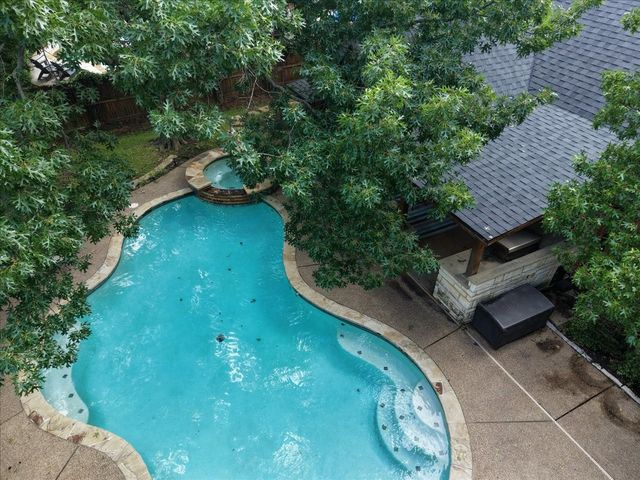 4016 Stone Brooke Drive, Grapevine, TX 76051