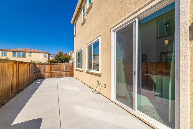 3596 Birdland Ave, Sacramento, CA 95835