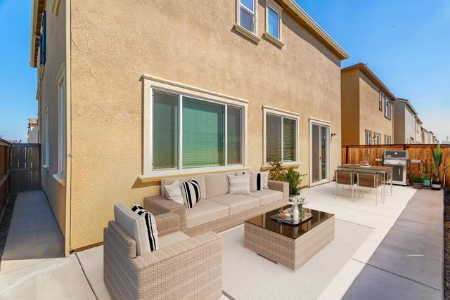 3596 Birdland Ave, Sacramento, CA 95835