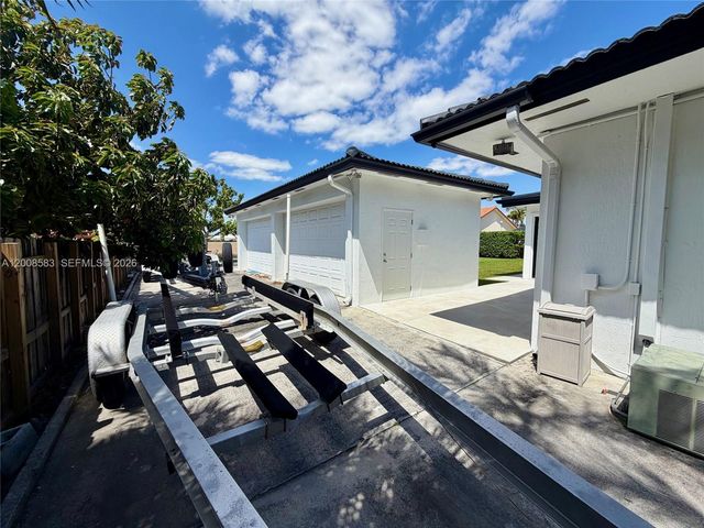 13431 SW 32nd St, Miami, FL 33175
