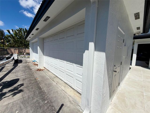 13431 SW 32nd St, Miami, FL 33175