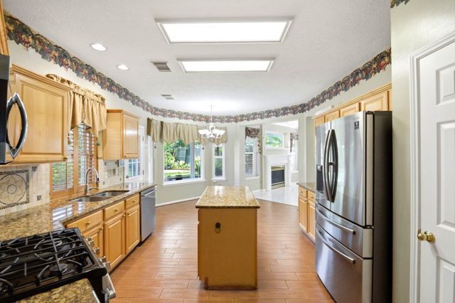 2718 Honeysuckle Walk, Spring, TX 77388