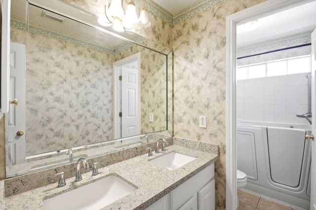 2718 Honeysuckle Walk, Spring, TX 77388