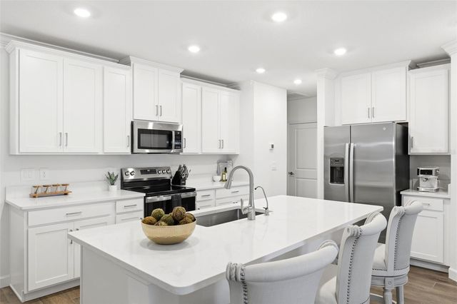 10799 GABLE DIG LOOP, San Antonio, FL 33576