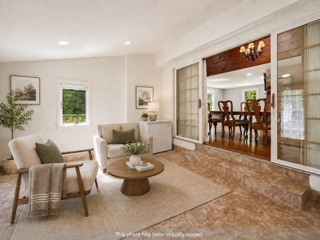 75 Tioga St, Springfield, MA 01128