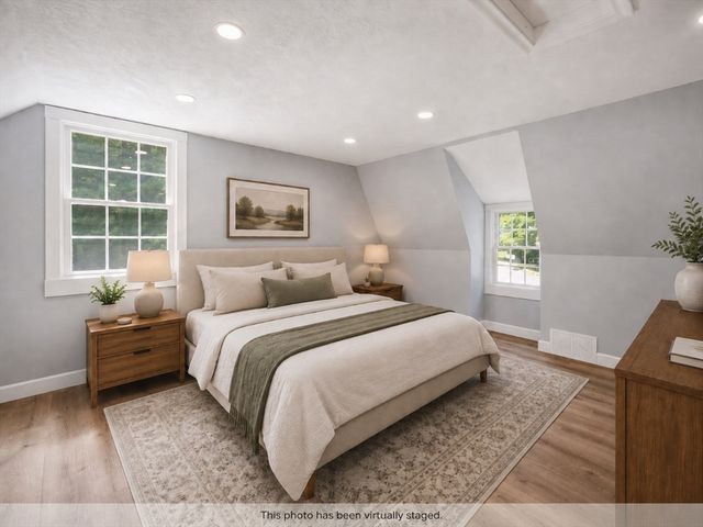 75 Tioga St, Springfield, MA 01128