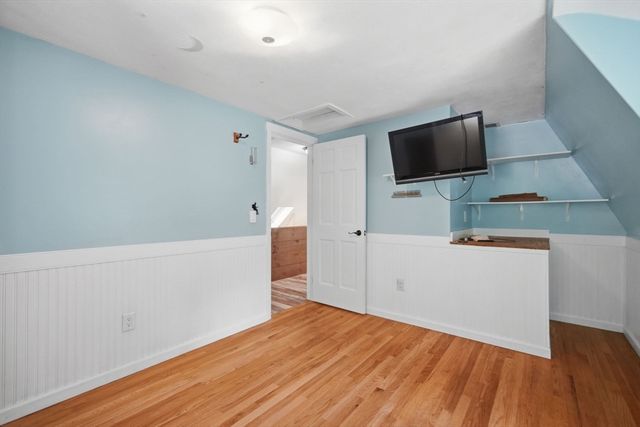 75 Tioga St, Springfield, MA 01128