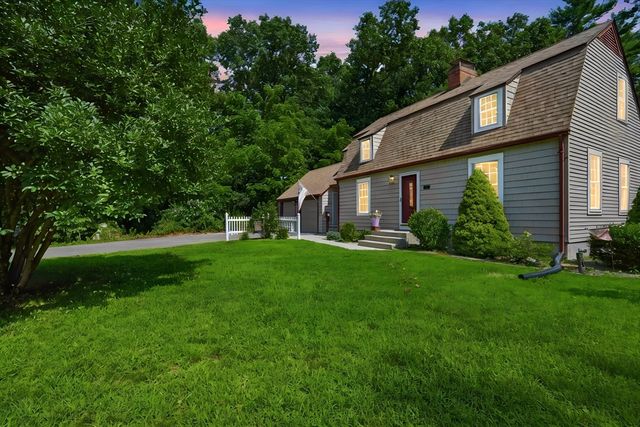 75 Tioga St, Springfield, MA 01128