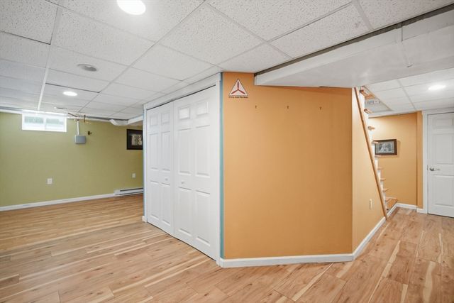 75 Tioga St, Springfield, MA 01128