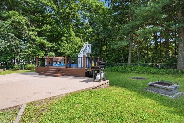 75 Tioga St, Springfield, MA 01128