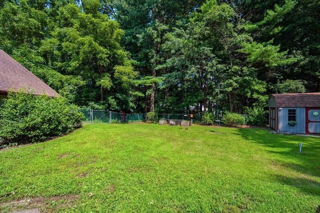 75 Tioga St, Springfield, MA 01128