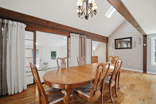 75 Tioga St, Springfield, MA 01128